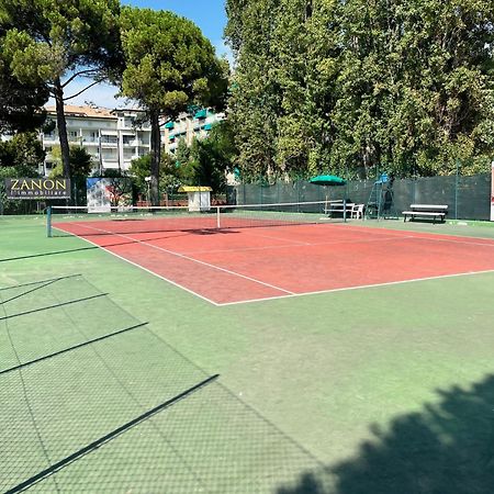 Sunny Home, Appartamento In Centro E Vicino Alla Spiaggia Grado Eksteriør billede