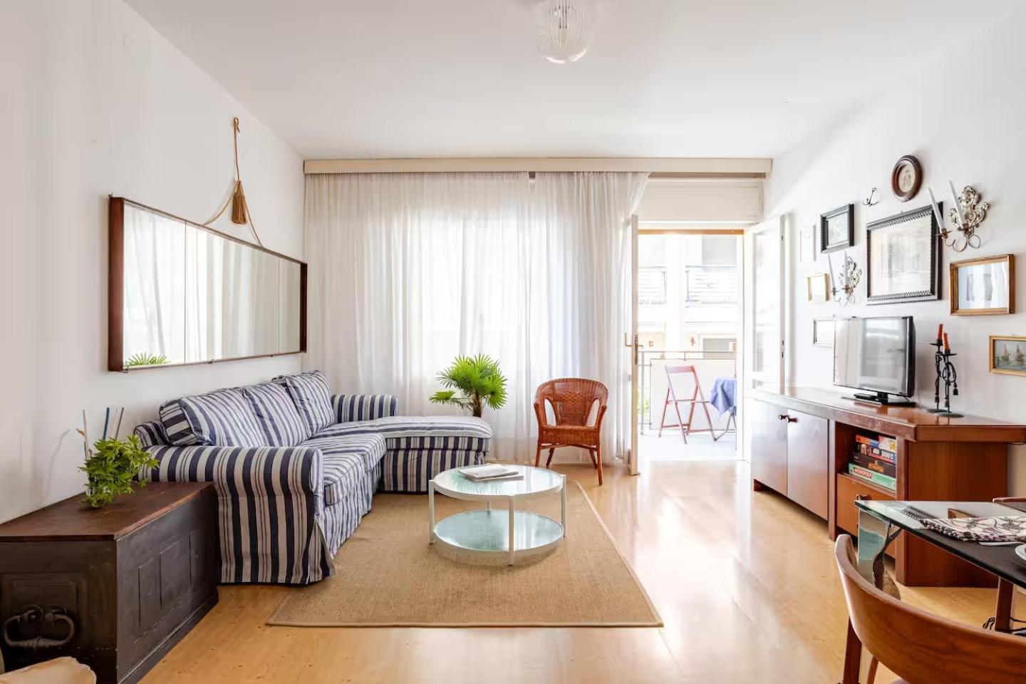 Sunny Home, Appartamento In Centro E Vicino Alla Spiaggia Grado Eksteriør billede